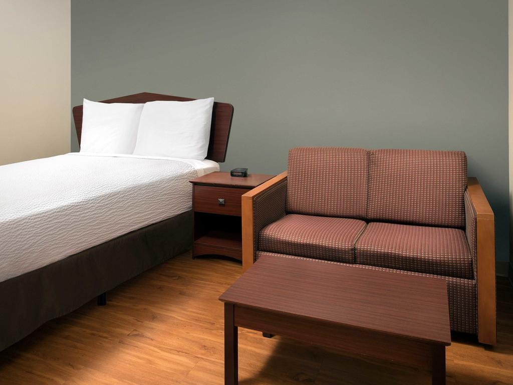 Woodspring Suites Kansas City Liberty Exterior photo