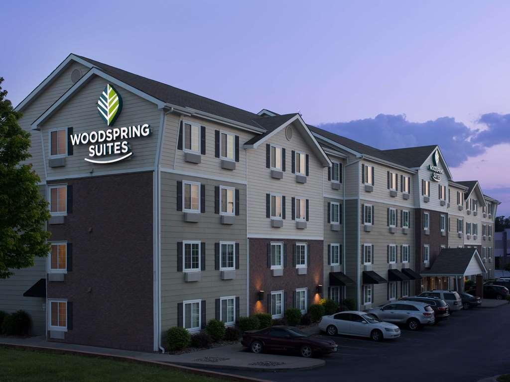 Woodspring Suites Kansas City Liberty Exterior photo